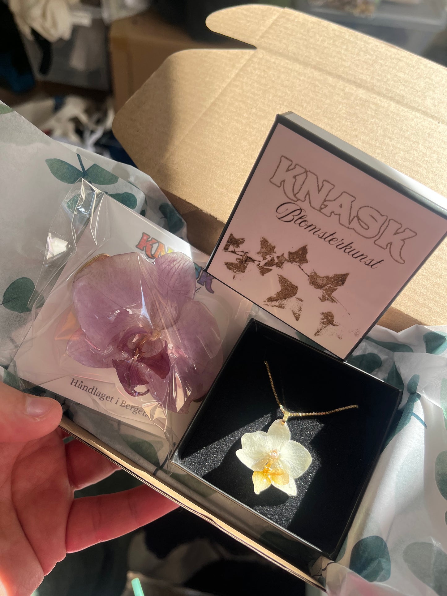MINIATYR ORKIDÉ smykke - ekte tørket blomst