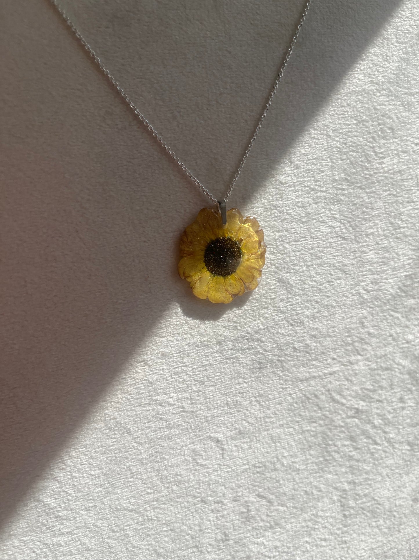 SOLLYKKE smykke - ekte tørket blomster