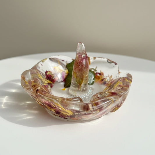 BLOMSTERKNASK ringholder, tørkede blomster i epoxy resin kunstharpiks - KNASK