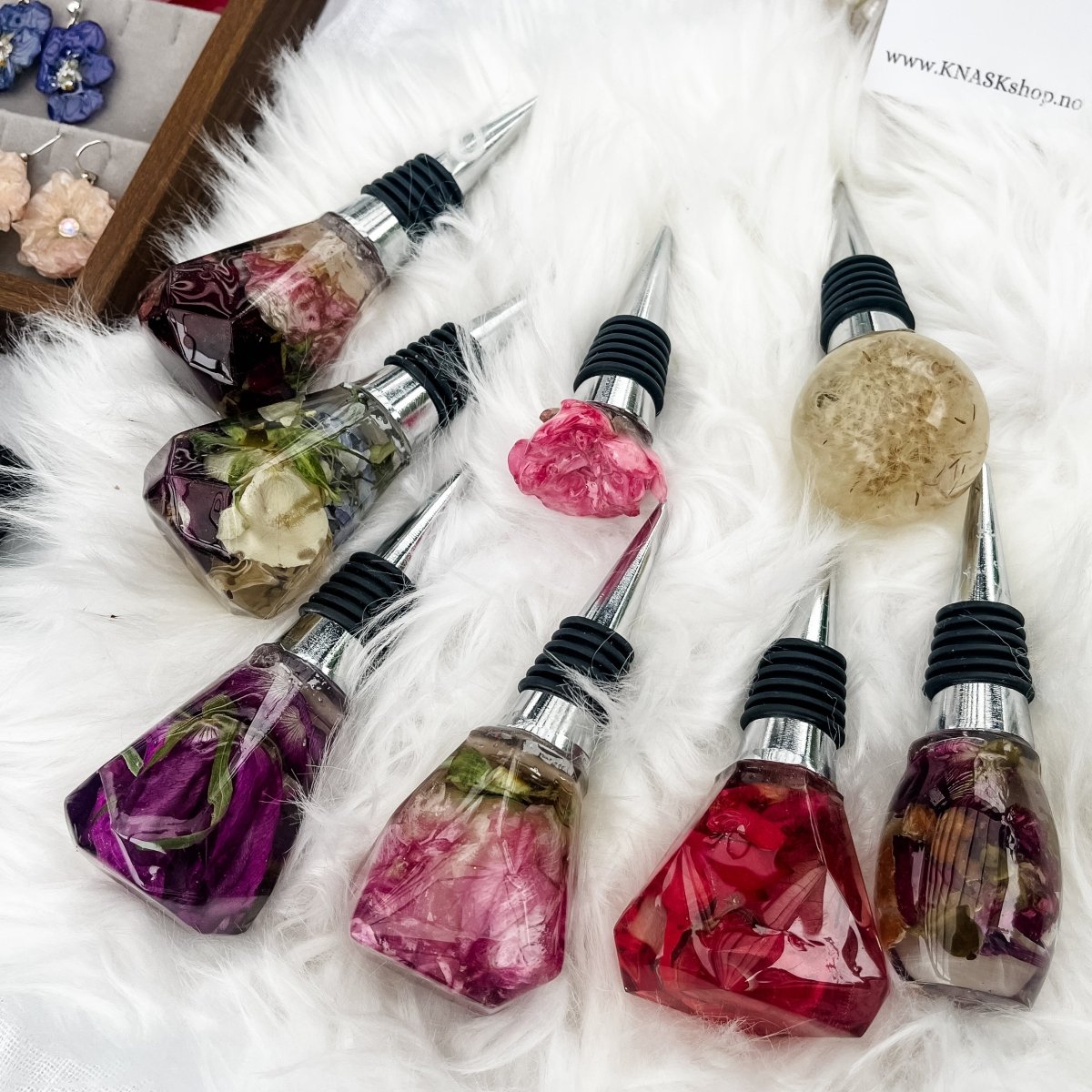BLOMSTERKUNST VINSTOPPER, ekte svevende blomster - Interiør KNASK