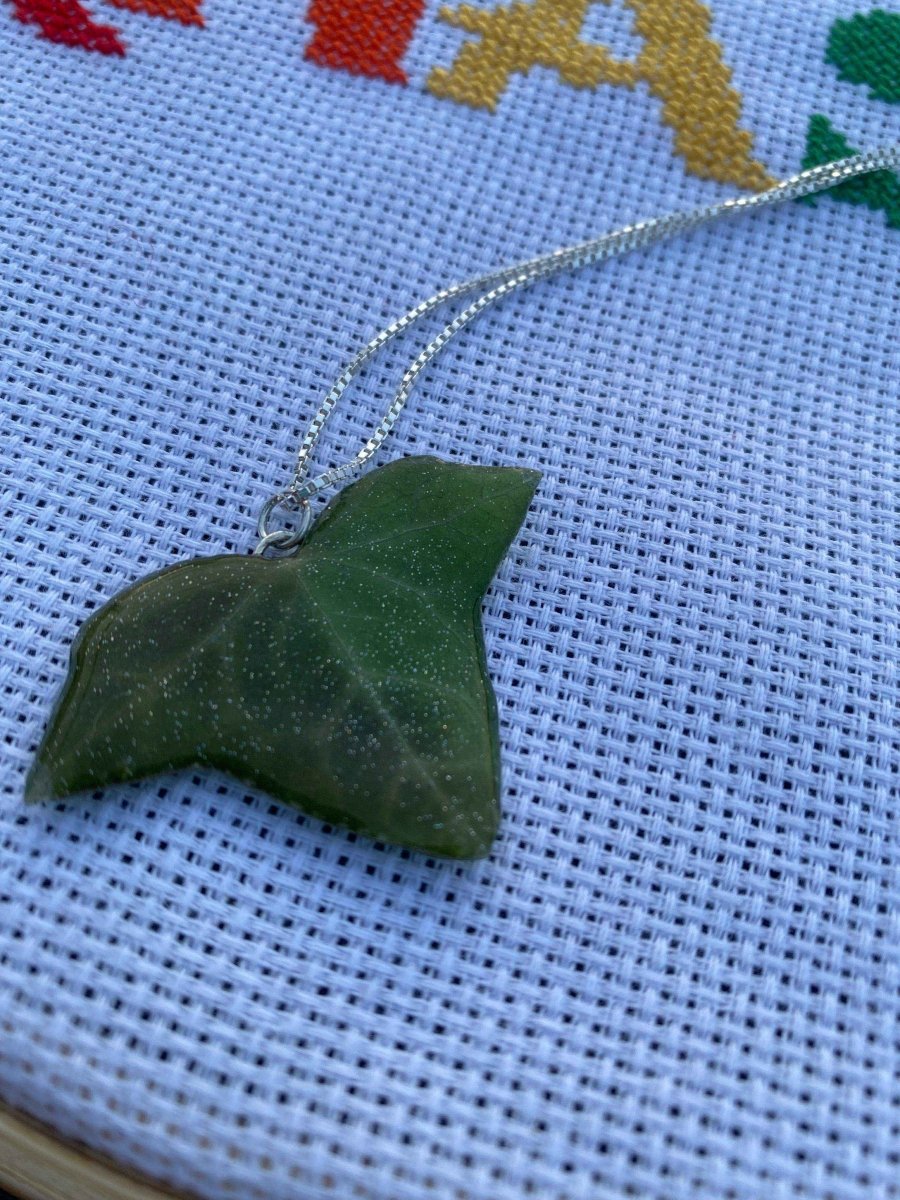 Eføy-smykke, magisk, 925 sølvkjede - KNASK