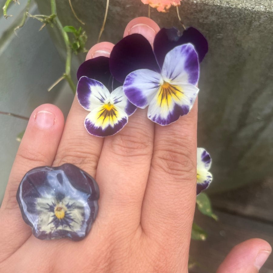 GLAMOUR FIOL ring, tørket stemorsblomst, justerbar - KNASK
