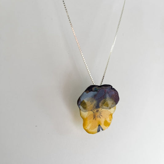 GUL OG LILLA FIOL blomstersmykke, presset stemorsblomst, 925 sølvkjede - KNASK