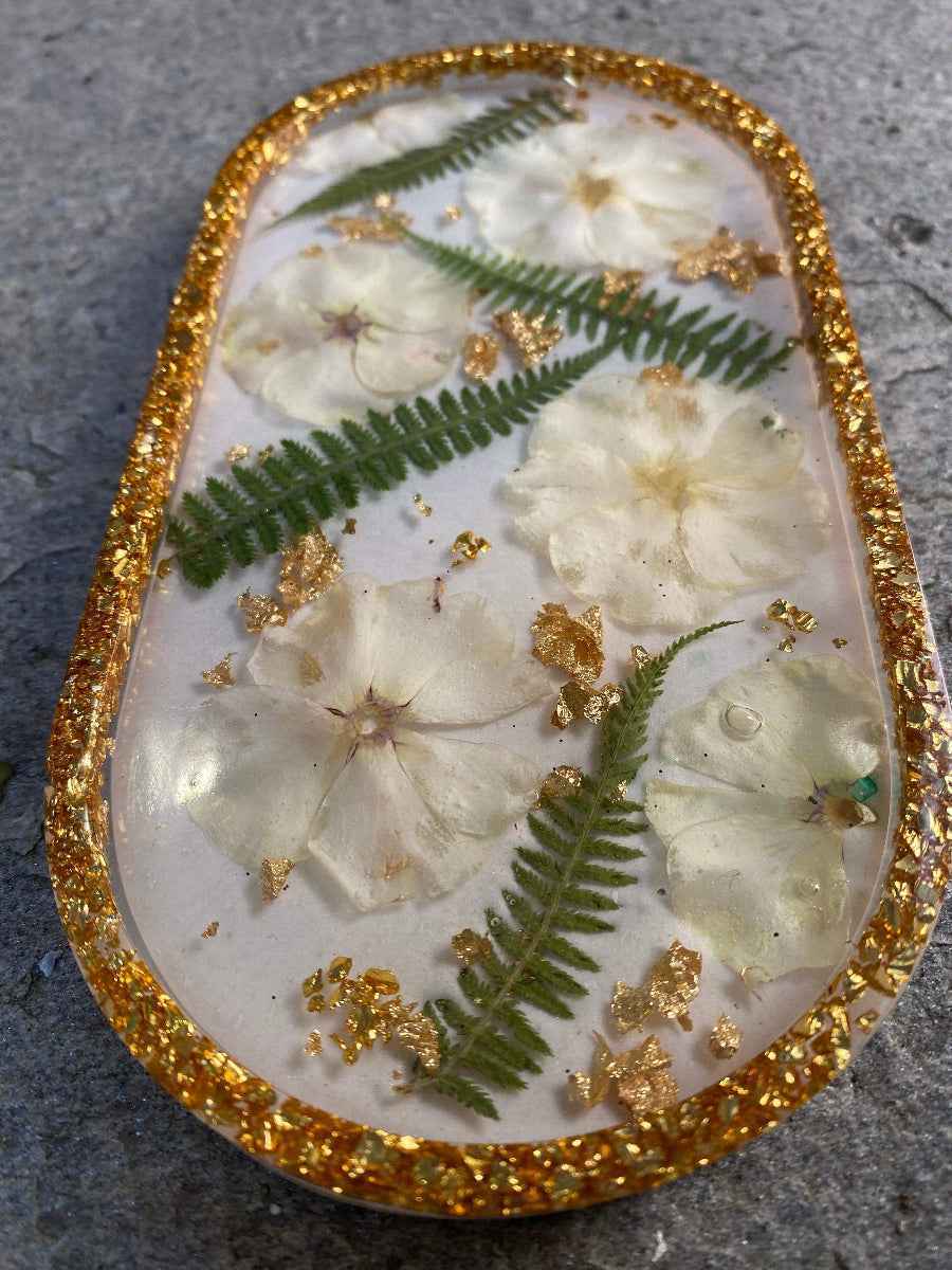 Gullfloks pyntebrett, ovalt - KNASK