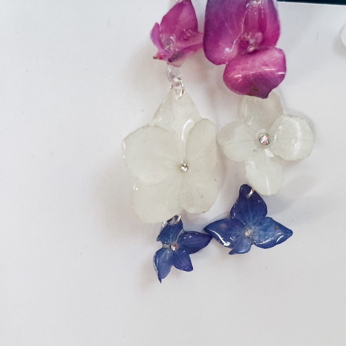 HORTENSIA TRICOLOR øredobber, 3D-tørkede blomster, 925 sølv - KNASK