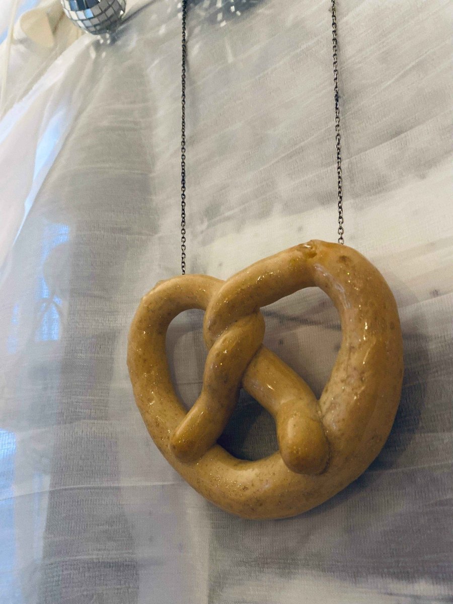 Kringle XL smykke, ekte snacks, 925 sølvkjede - KNASK