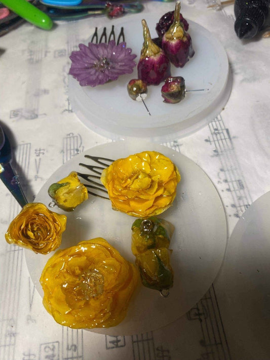 Krysantemum hårspenne (kam), ekte tørket blomst - KNASK