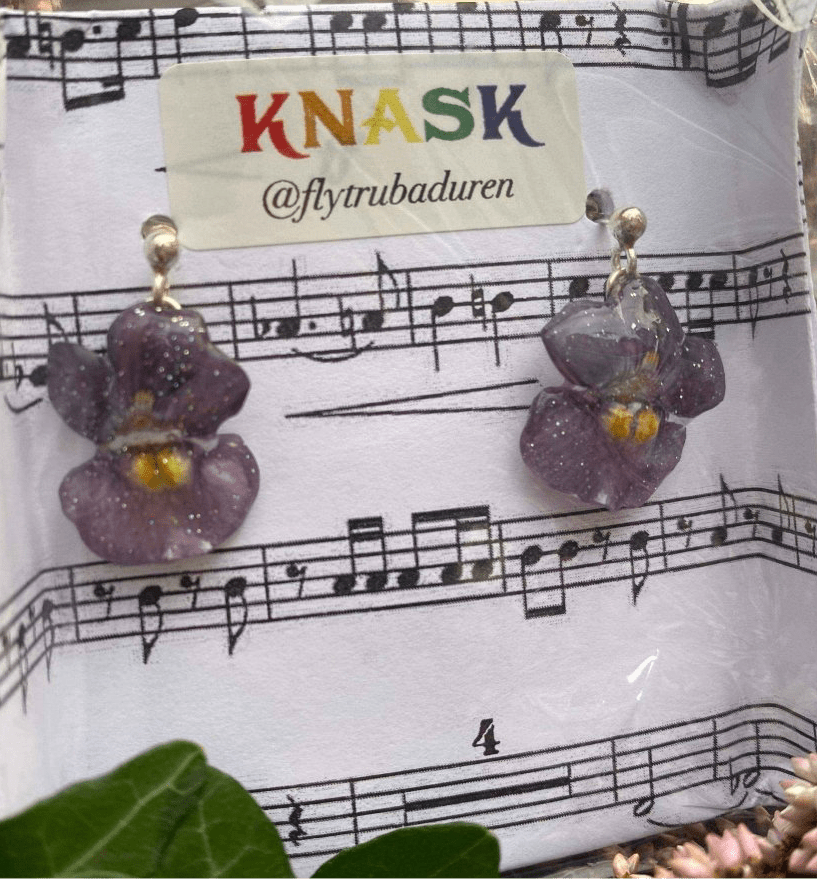 Nemesia tricolor øredobber, 925 sølv ørestikker med lås - Øredobber KNASK