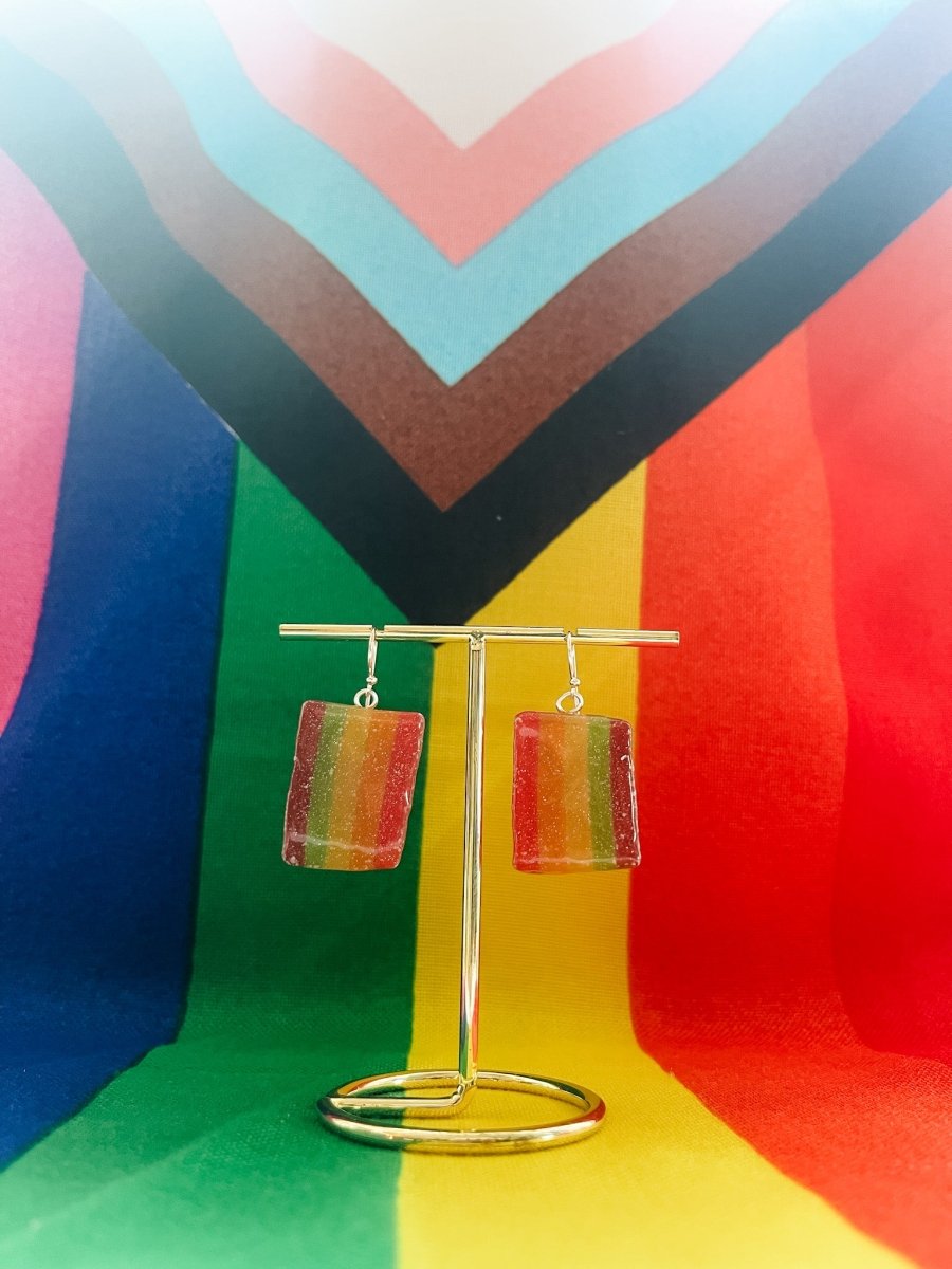 PRIDE - FLAGG øredobber, ekte regnbue - snop, godteri - KNASK