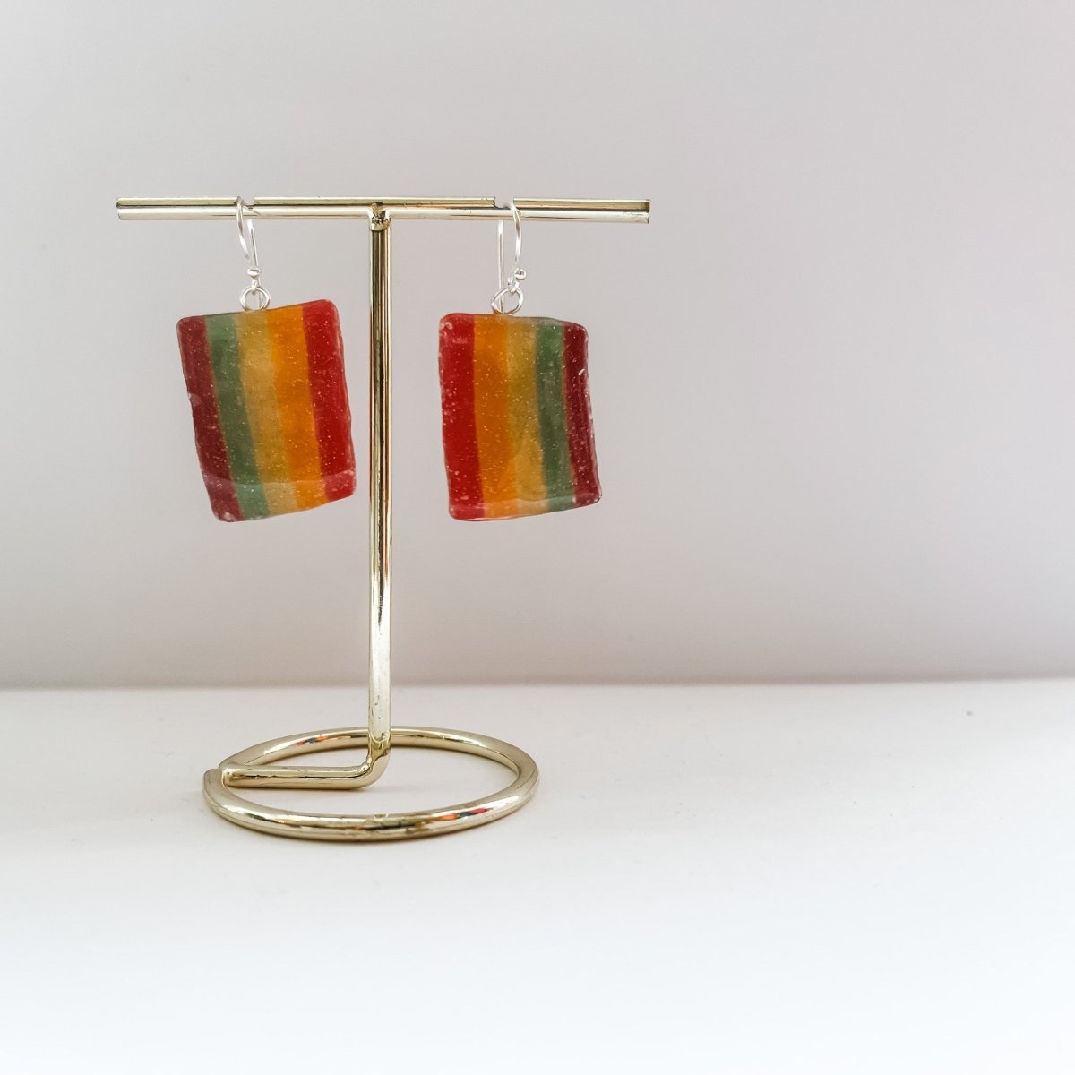 PRIDE - FLAGG øredobber, ekte regnbue - snop, godteri - KNASK