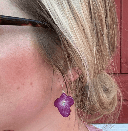 RØDROSA HORTENSIA øredobber, sølv ørekroker, ekte presset blomst - Øredobber KNASK