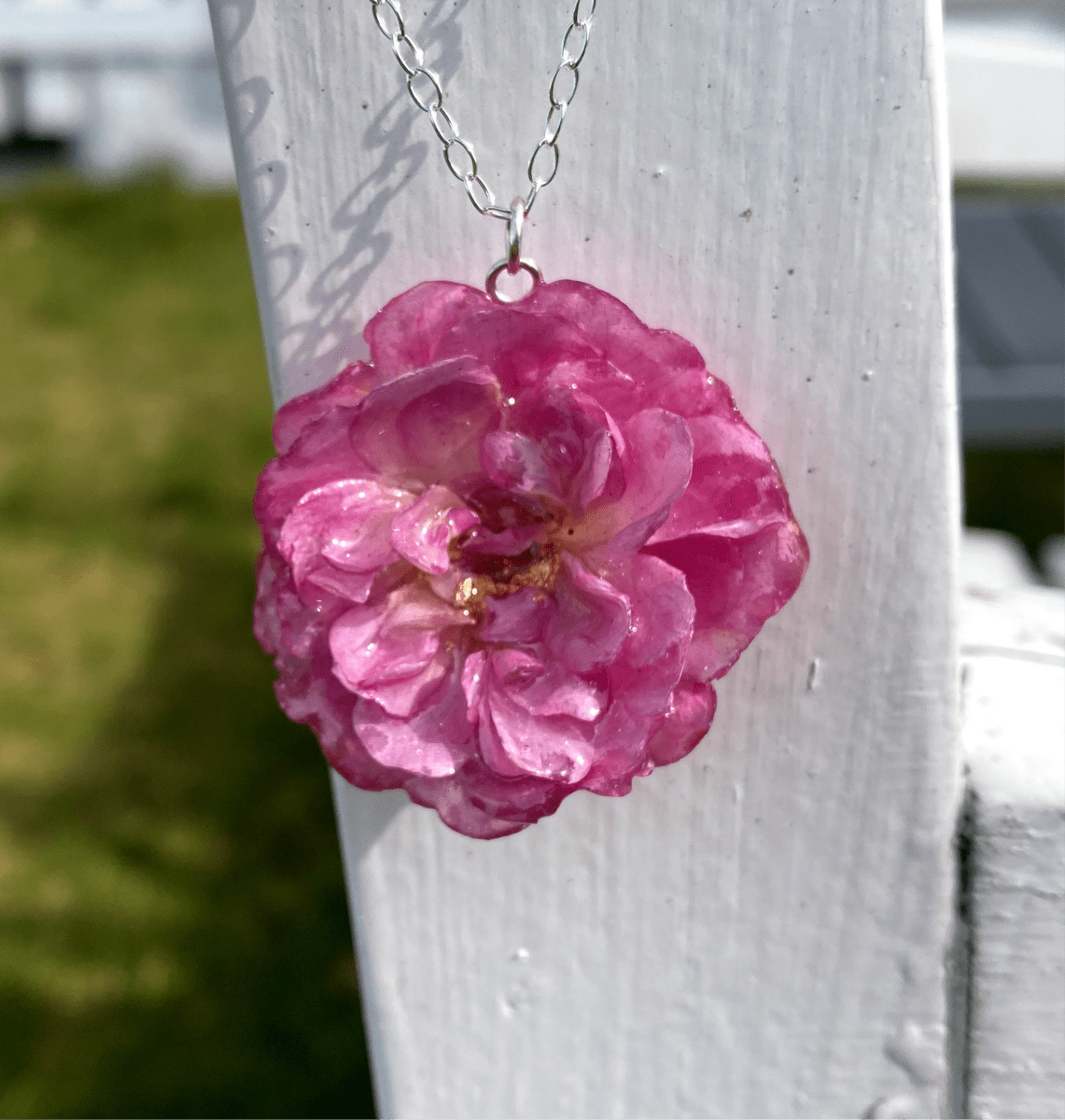 ROSA BUSKROSE blomstersmykke, sølvkjede - KNASK