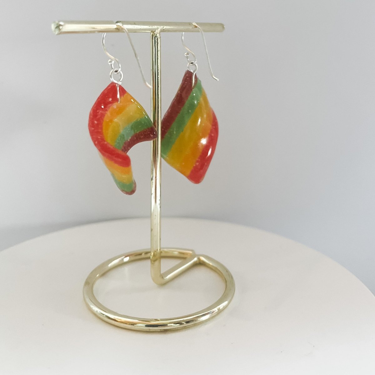 SKEIVE PRIDE øredobber, ekte regnbue - snop (🇵🇸10% til Gaza ❤️🩹) - KNASK