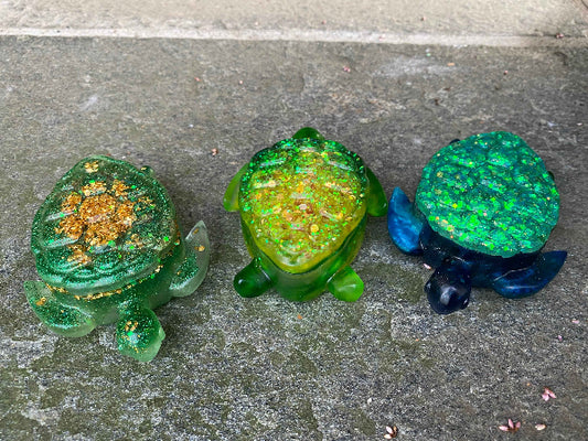 SKILPADDE smykkeskrin med lokk - KNASK