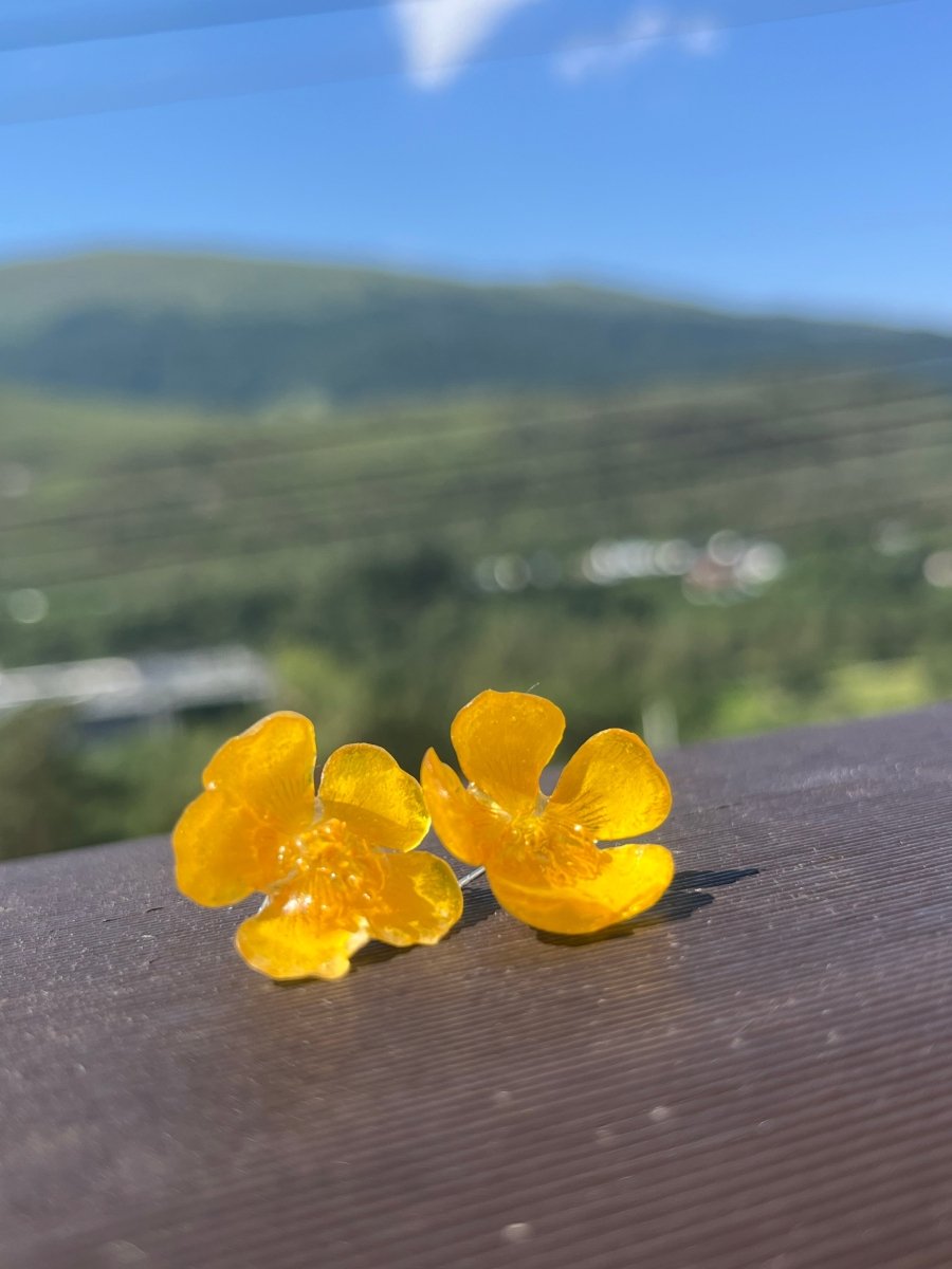 SMØRBLOMST øredobber 3D, sølv ørestift med lås, ekte tørkede blomster - Øredobber KNASK