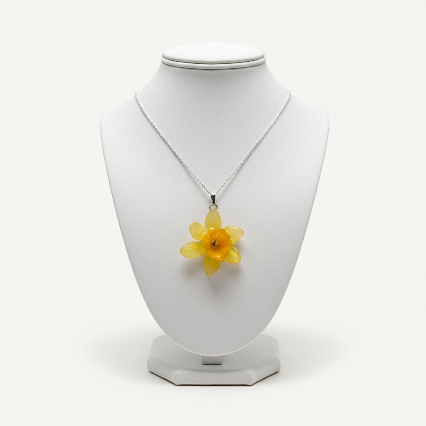 PÅSKELILJE smykke - ekte tørket blomst