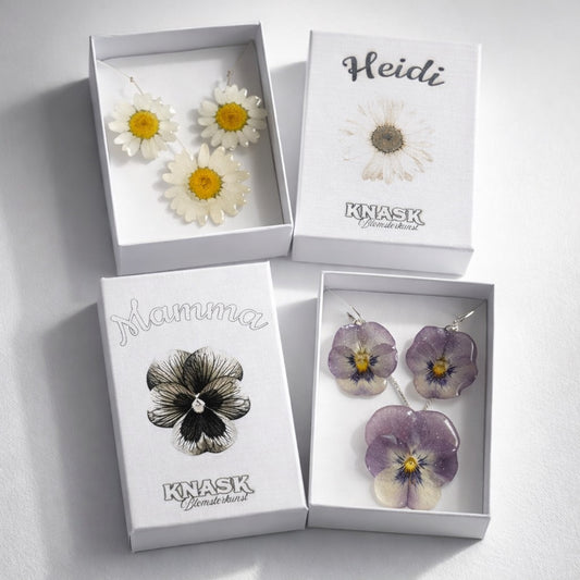 PERSONLIG gaveeske med gravert navn og blomst