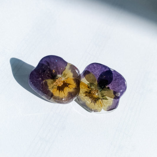 HALLOWEEN FIOLER øredobber av ekte stemorsblomst, ørestift med lås