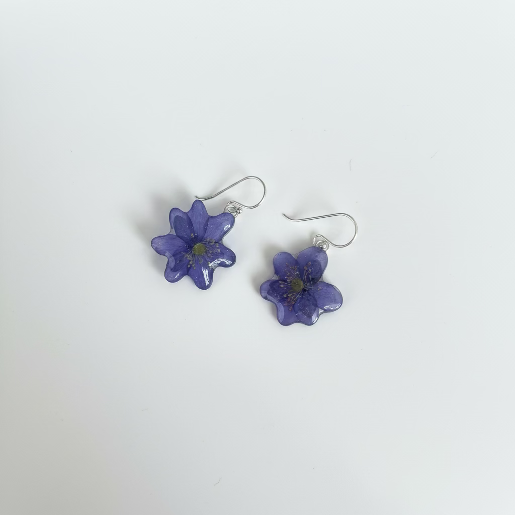 BLÅVEIS øredobber - ekte tørkede blomster