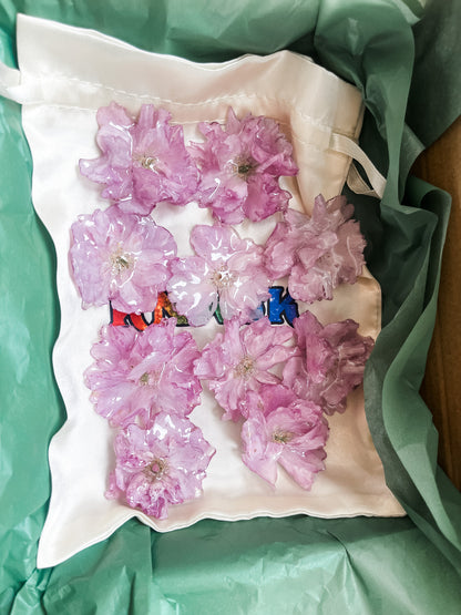 SAKURA KIRSEBÆRBLOMST hårnål, 3D-tørket blomst