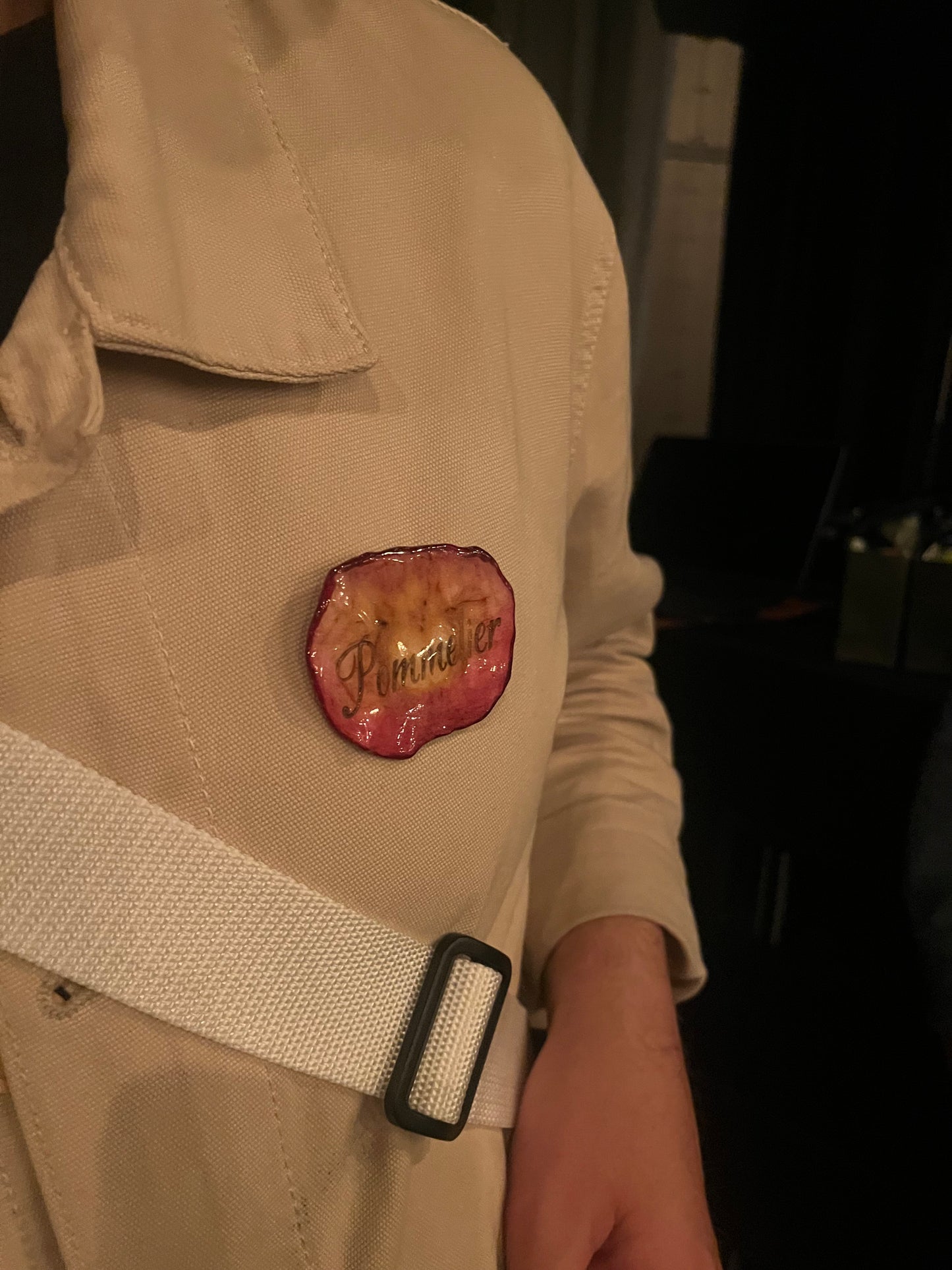POMMELIER brosje - ekte tørket eple, med eller uten gravert tekst