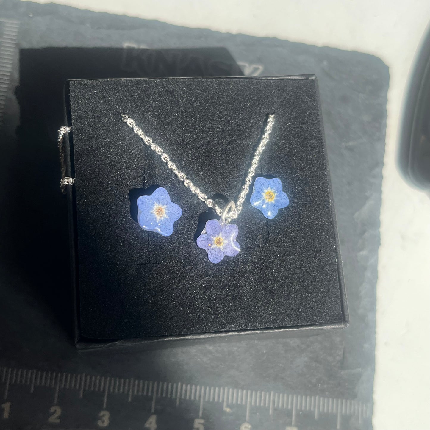 FORGLEMMEGEI gavesett - ring, smykke, øredobber - ekte tørkede blomster