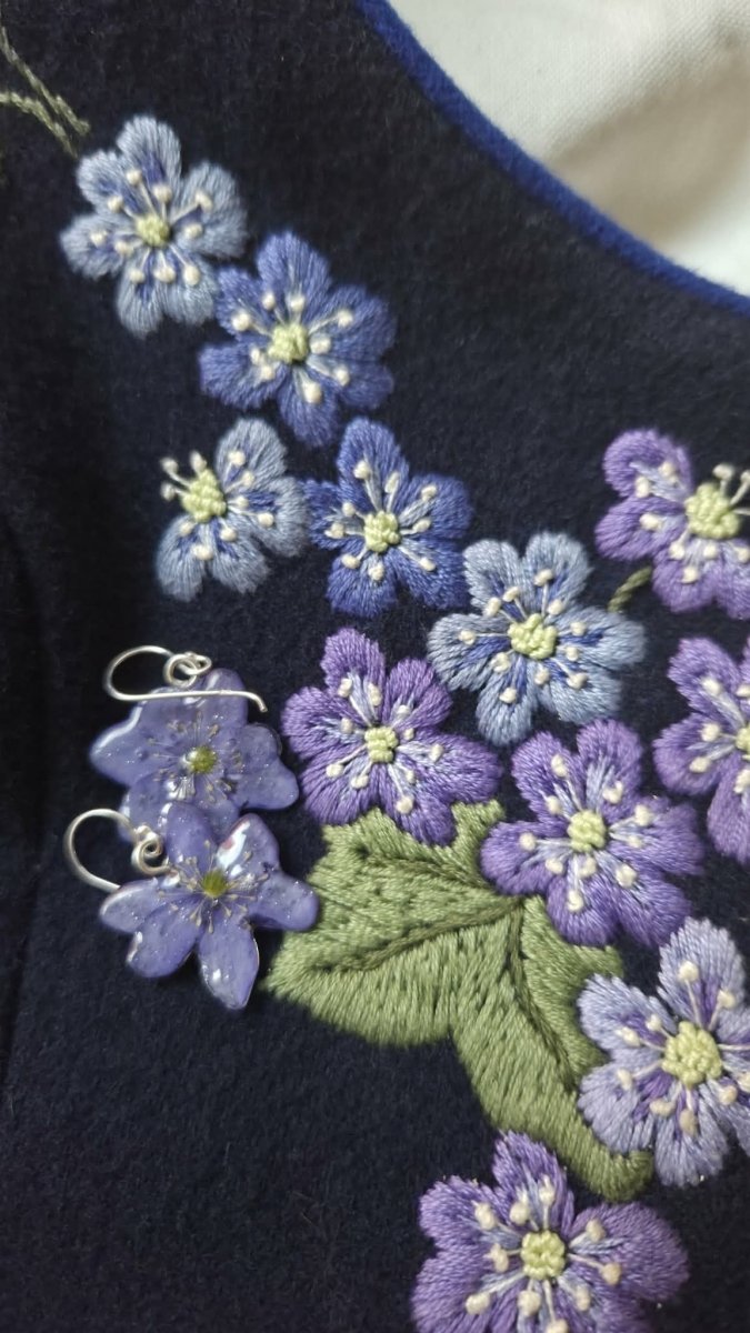 BLÅVEIS øredobber - ekte tørkede blomster - Øredobber KNASK