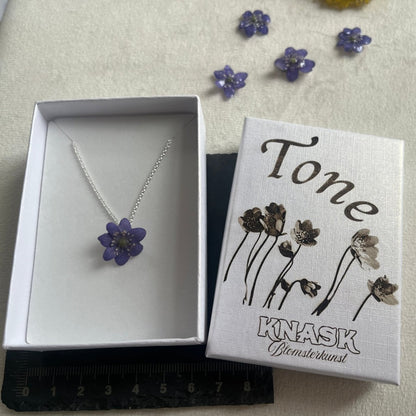 BLÅVEIS smykke - ekte tørket blomst - Smykke KNASK