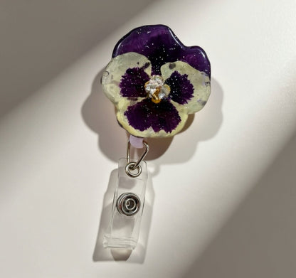 BLOMST ID - holder - ekte tørkede blomster - Brosje KNASK