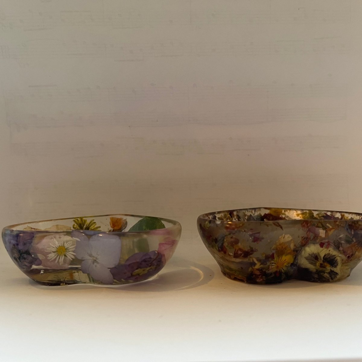 BLOMSTERHARMONI mini hjerteskål, ekte tørkede blomster - Interiør KNASK