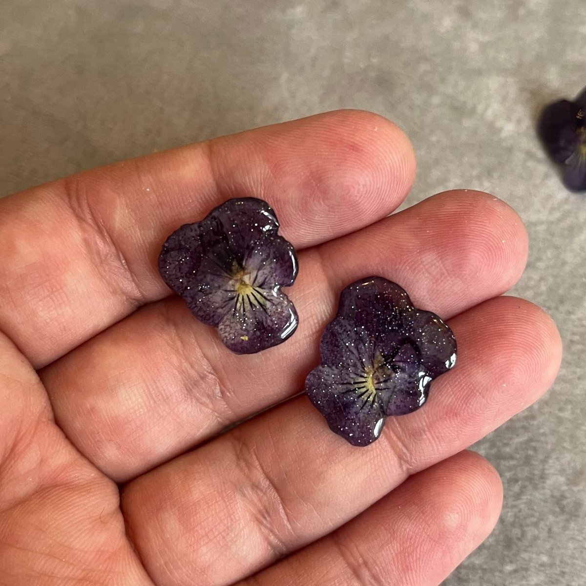 FIOL STUDS øredobber - ekte tørkede blomster, sølv ørestift - Øredobber KNASK