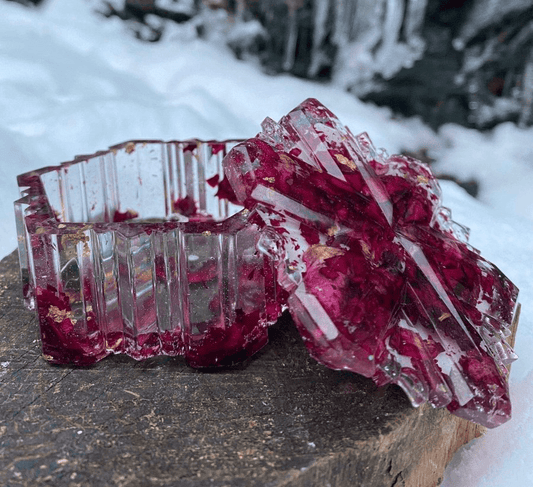 Frost smykkeskrin, røde roseblader i epoxy resin kunstharpiks - Interiør KNASK