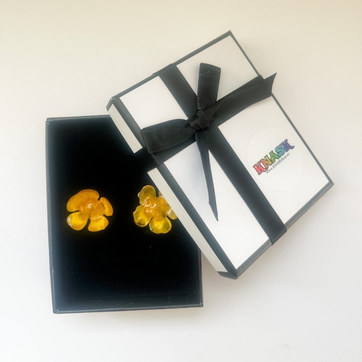 GAVEESKE 🎁 papp med sløyfe - Materialer KNASK