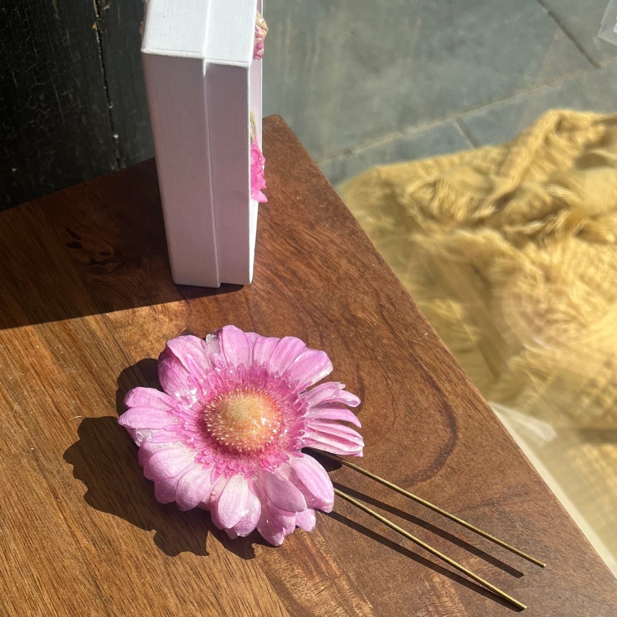 GERBERA hårnål - ekte tørket blomst - Hårpynt KNASK