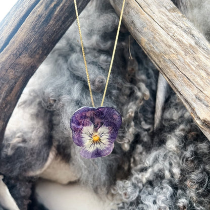 GLAMOUR FIOL blomstersmykke, tørket stemorsblomst, 925 sølvkjede - Smykke KNASK