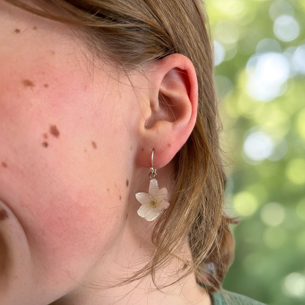 HVITVEIS blomstersmykke - ekte tørket blomst - 925 sølv - Smykke KNASK