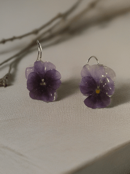 Indigo fioler øredobber, ekte stemorsblomst, 925 sølv ørekroker - Øredobber KNASK
