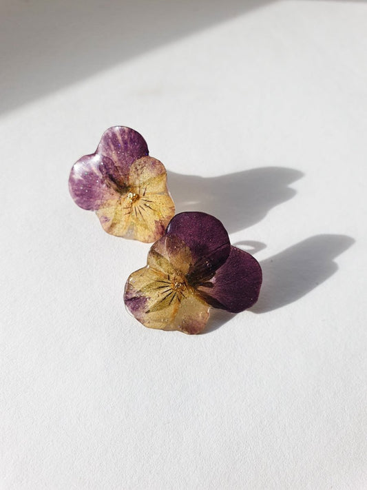 Kremlilla fioler øredobber, ekte stemorsblomst, ørestift med lås - Øredobber KNASK
