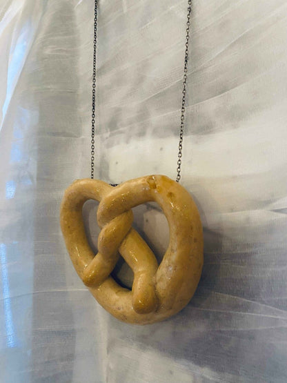 Kringle XL smykke, ekte snacks, 925 sølvkjede - KNASK