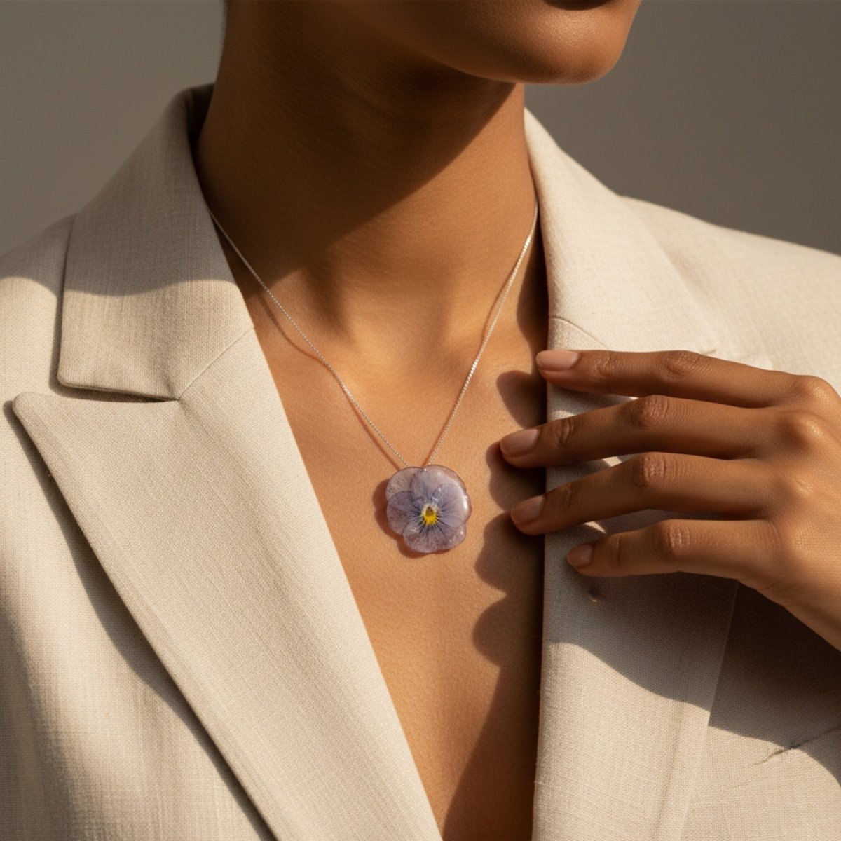 LILLA FIOL smykke - ekte tørket stemorsblomst, skinn - Smykke KNASK