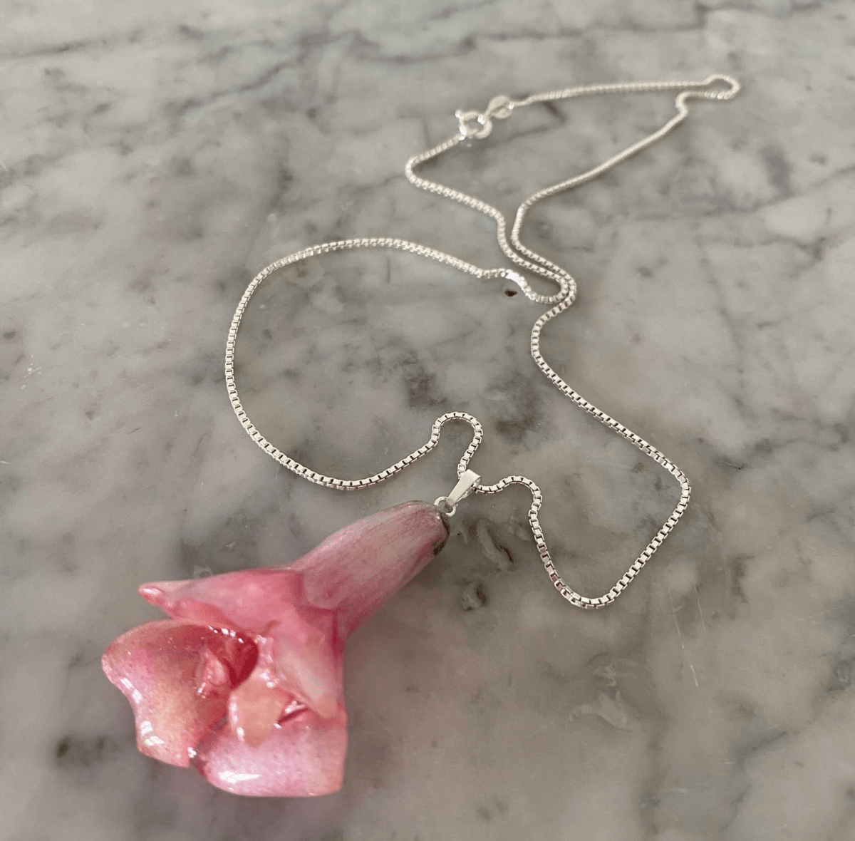 LØVEMUNN blomstersmykke - Smykke KNASK