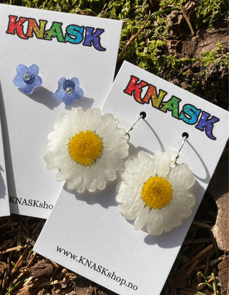 MARGERITT øredobber, 925 sølv ørekroker, ekte tørkede blomster - Øredobber KNASK