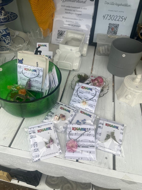 MIN LILLE HAGE kolleksjon - KNASK