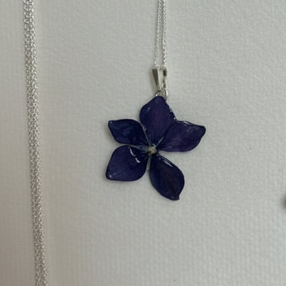 BLÅ HORTENSIA smykke - ekte tørket blomst fra Min Lille Hage