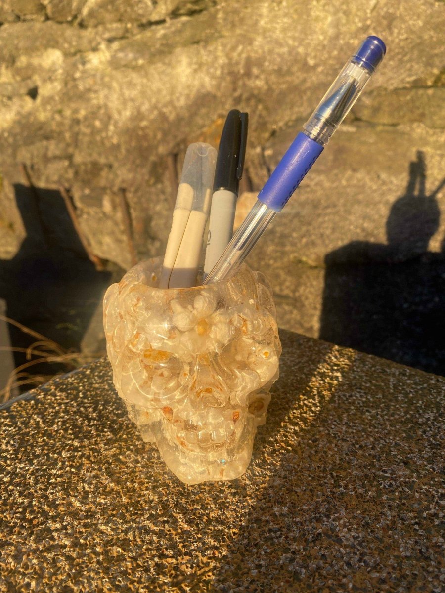 Popcorn hodeskalle skål, liten vasae, epoxy resin kunstharpiks - KNASK