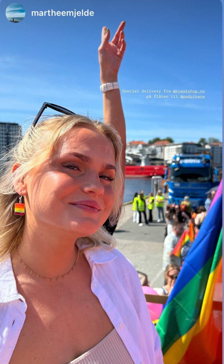 PRIDE - FLAGG øredobber, regnbue - snop, ekte godteri - Øredobber KNASK