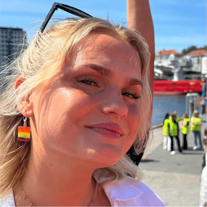 PRIDE - FLAGG øredobber, regnbue - snop, ekte godteri - Øredobber KNASK
