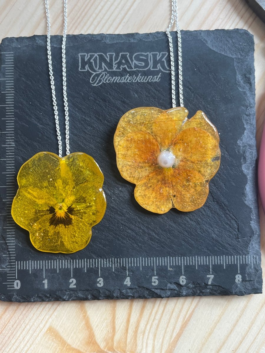 SAFTIG FIOL smykke - ekte tørket blomst - Smykke KNASK