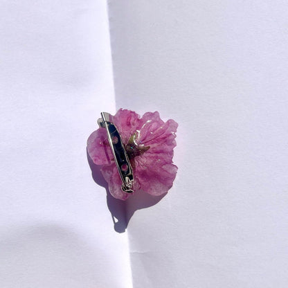 SAKURA KIRSEBÆRBLOMST brosje, 3D - tørket blomst, metallnål - Brosje KNASK