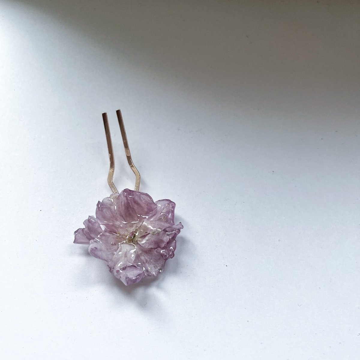 SAKURA KIRSEBÆRBLOMST hårnål, 3D - tørket blomst - Hårpynt KNASK